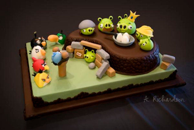 Angry birds cake 1